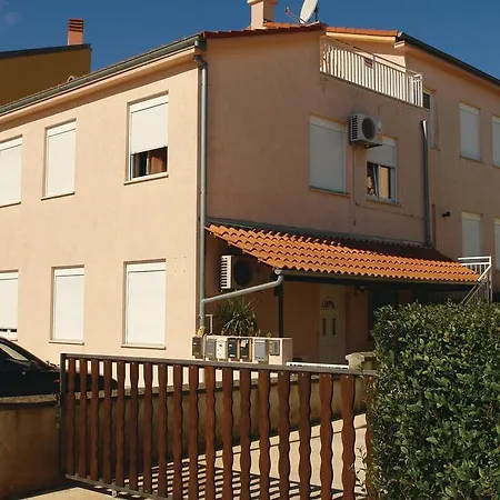 Apartment Gervaisova Iv Pula